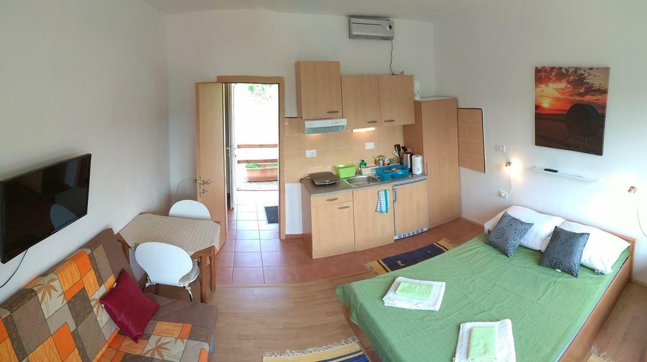 Apartmaji Suhorje Apartman Kültér fotó