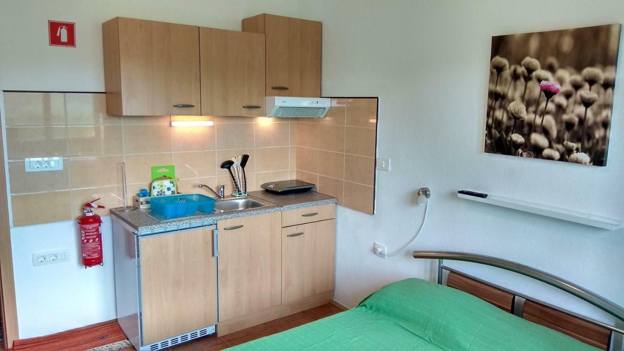 Apartmaji Suhorje Apartman Kültér fotó